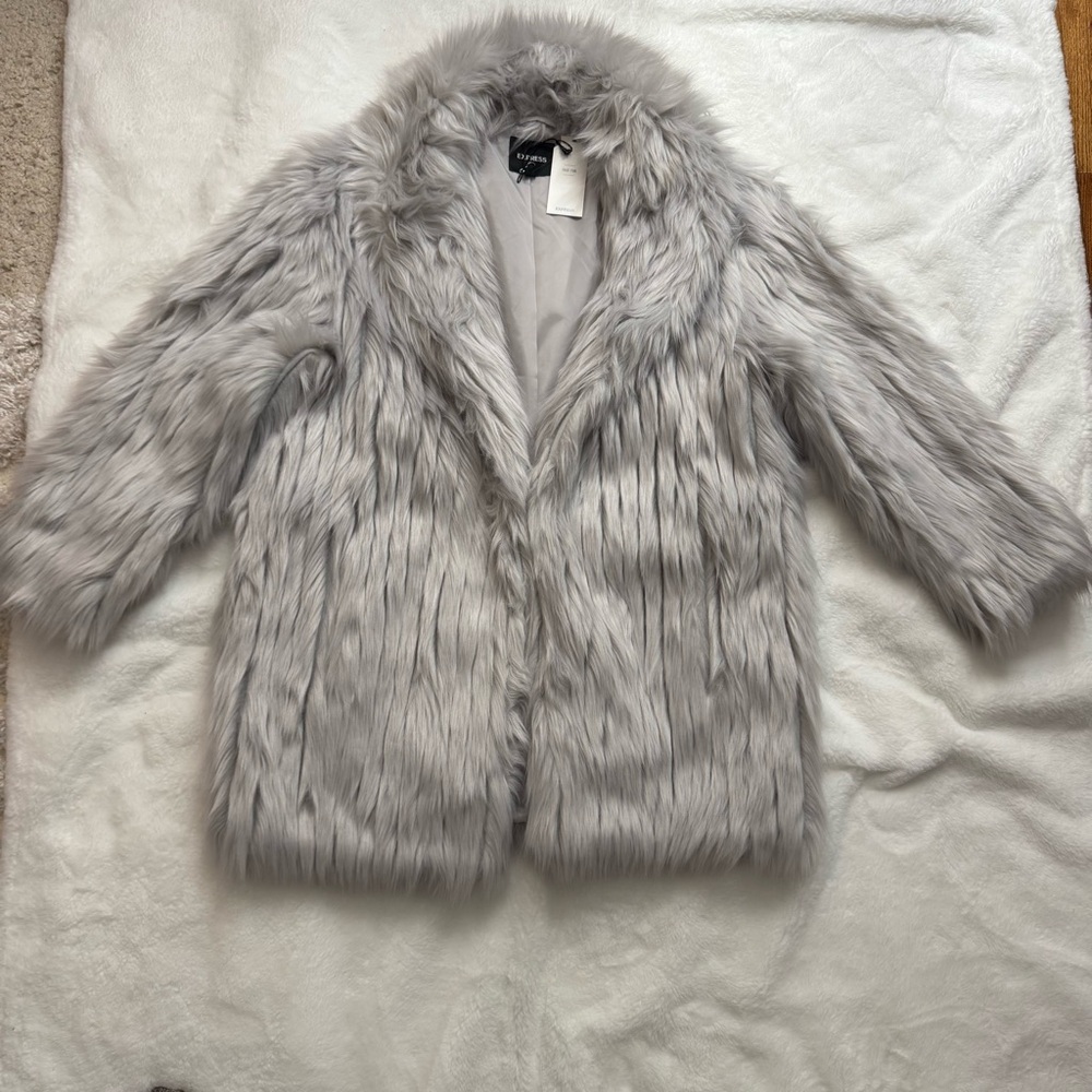 NWT Express Faux Fur Coat - Large - Silver - Grey